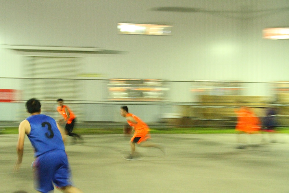 金强VS雪人篮球赛——这个夏天，一起让友谊升温！