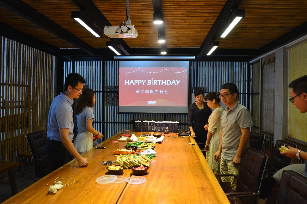 HAPPY BIRTHDAY！ 吃货们的生日会~