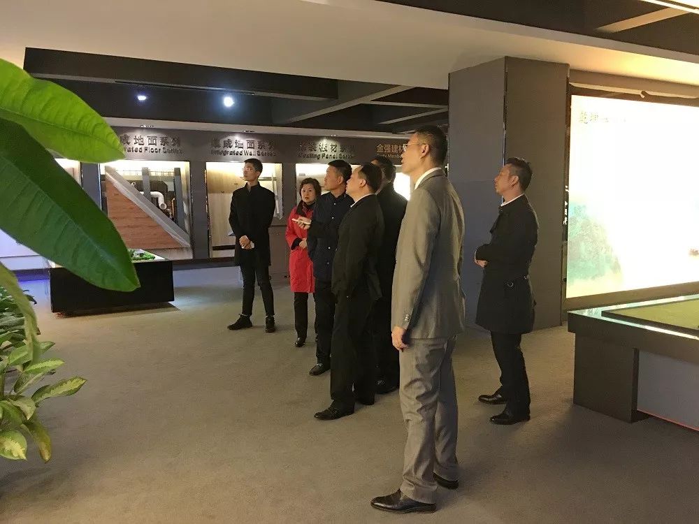 中国施工企业管理协会曹会长一行莅临金强参观考察