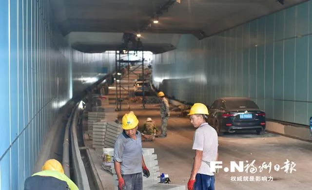 洪山桥头下穿隧道通车 金强ETT板应用其中