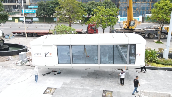 金强房屋公园外广场 —— 首座模块化房屋落成